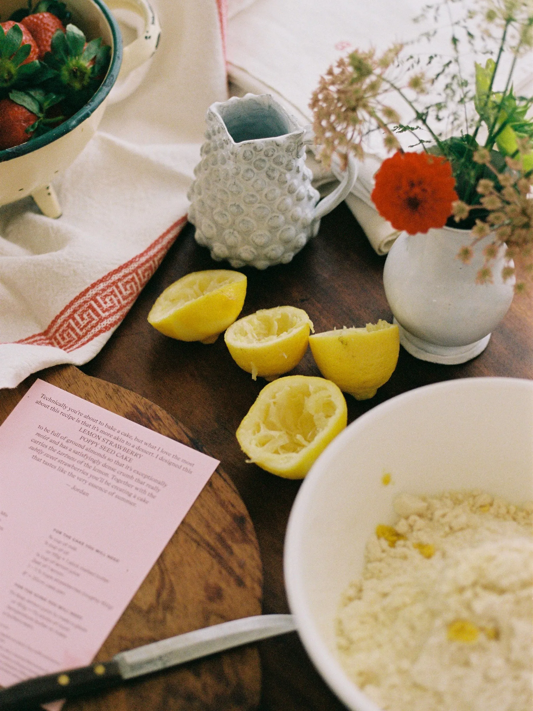 Lemon Strawberry Cake Kit